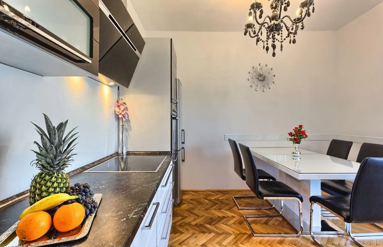 Prestige Lux Apartments Split