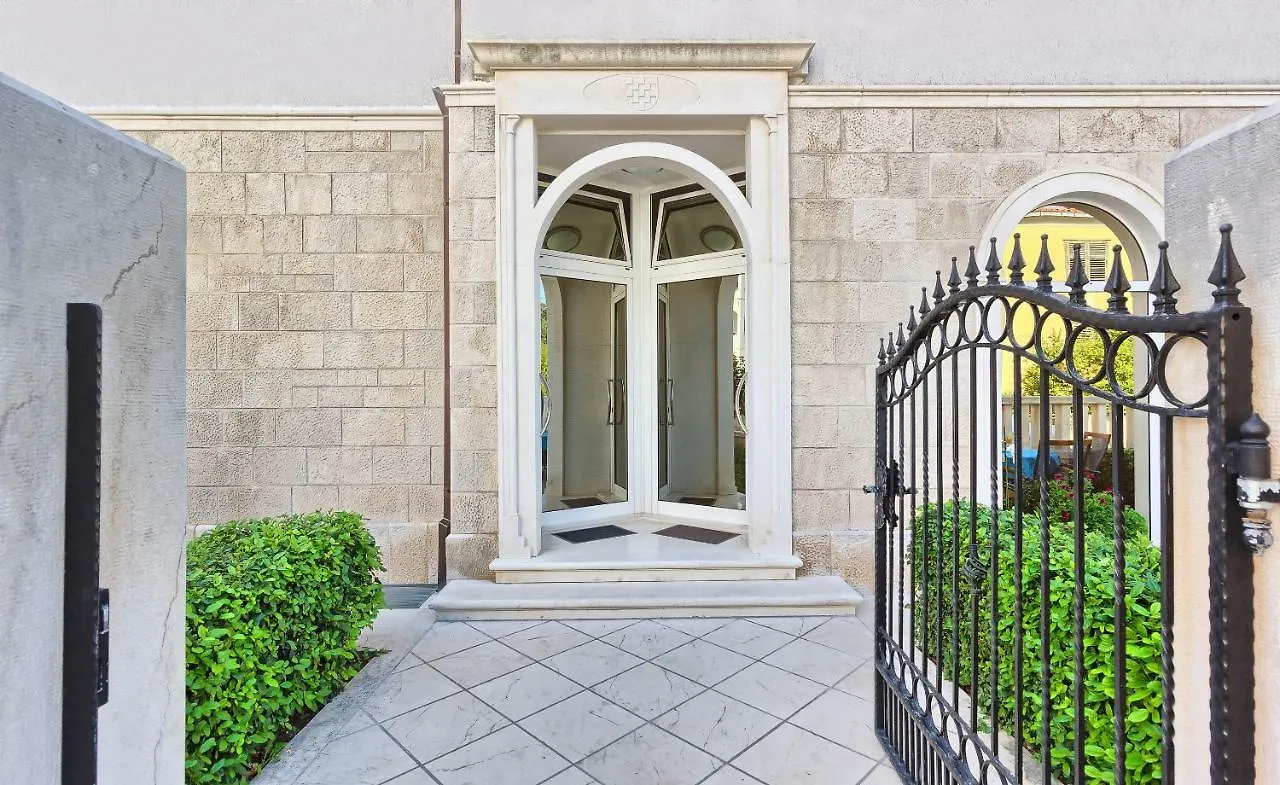 Prestige Lux Apartments Split